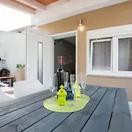 Lena Apartamento Pula