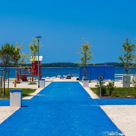 Lena Apartman *