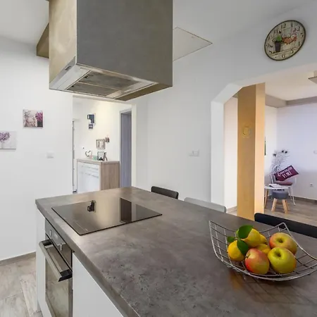 Apartment Lena