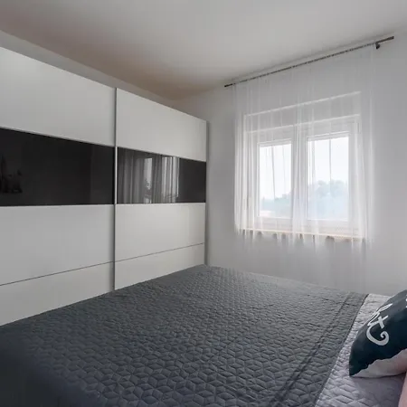 Apartman Lena Pula