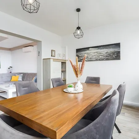 Lena Appartement