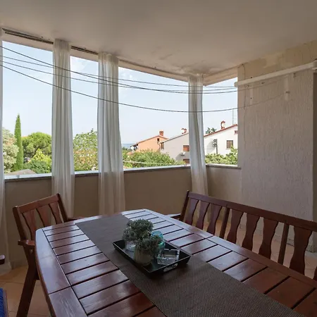 Lena Appartement *