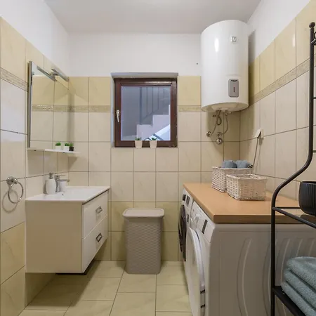 Lena Apartment