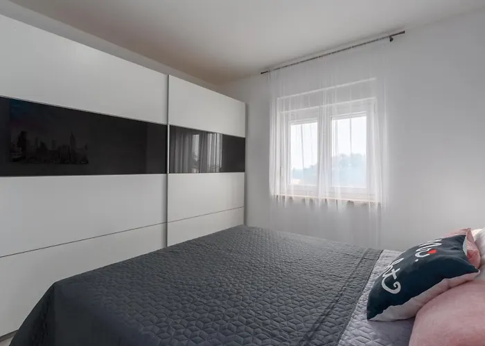 Appartement Lena Pula