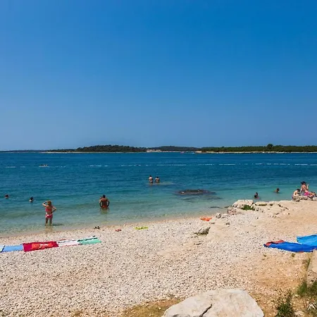 Lena * Pula